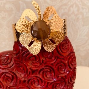 Flower and stone bracelet ❤️